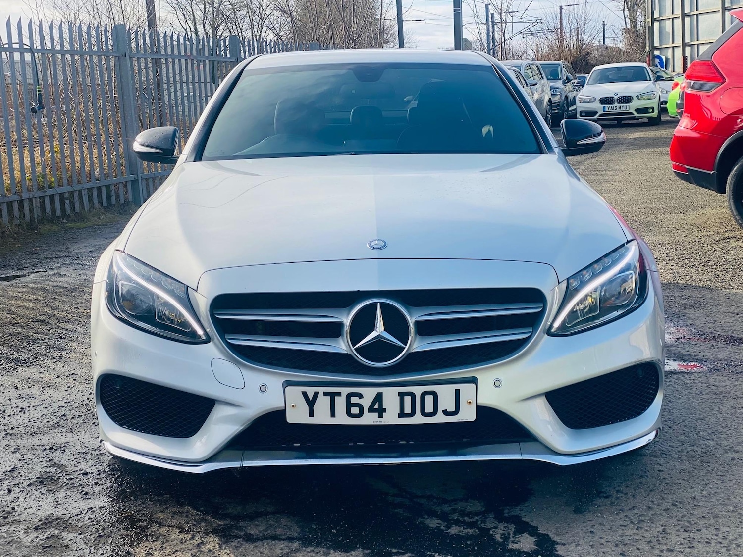 Used Mercedes-Benz C Class 2014 for sale - 77631316: Photo 2