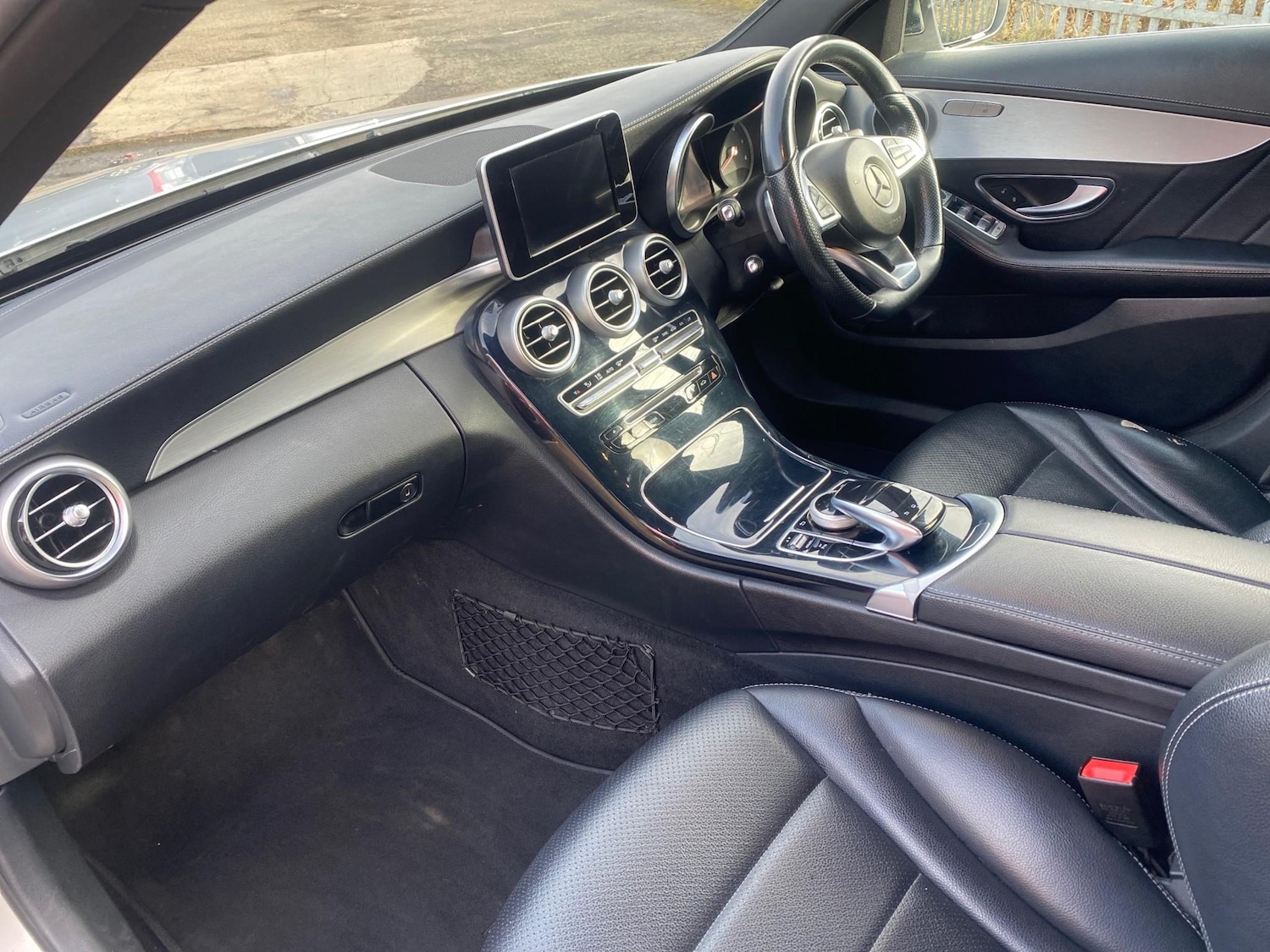 Used Mercedes-Benz C Class 2014 for sale - 77631316: Photo 5