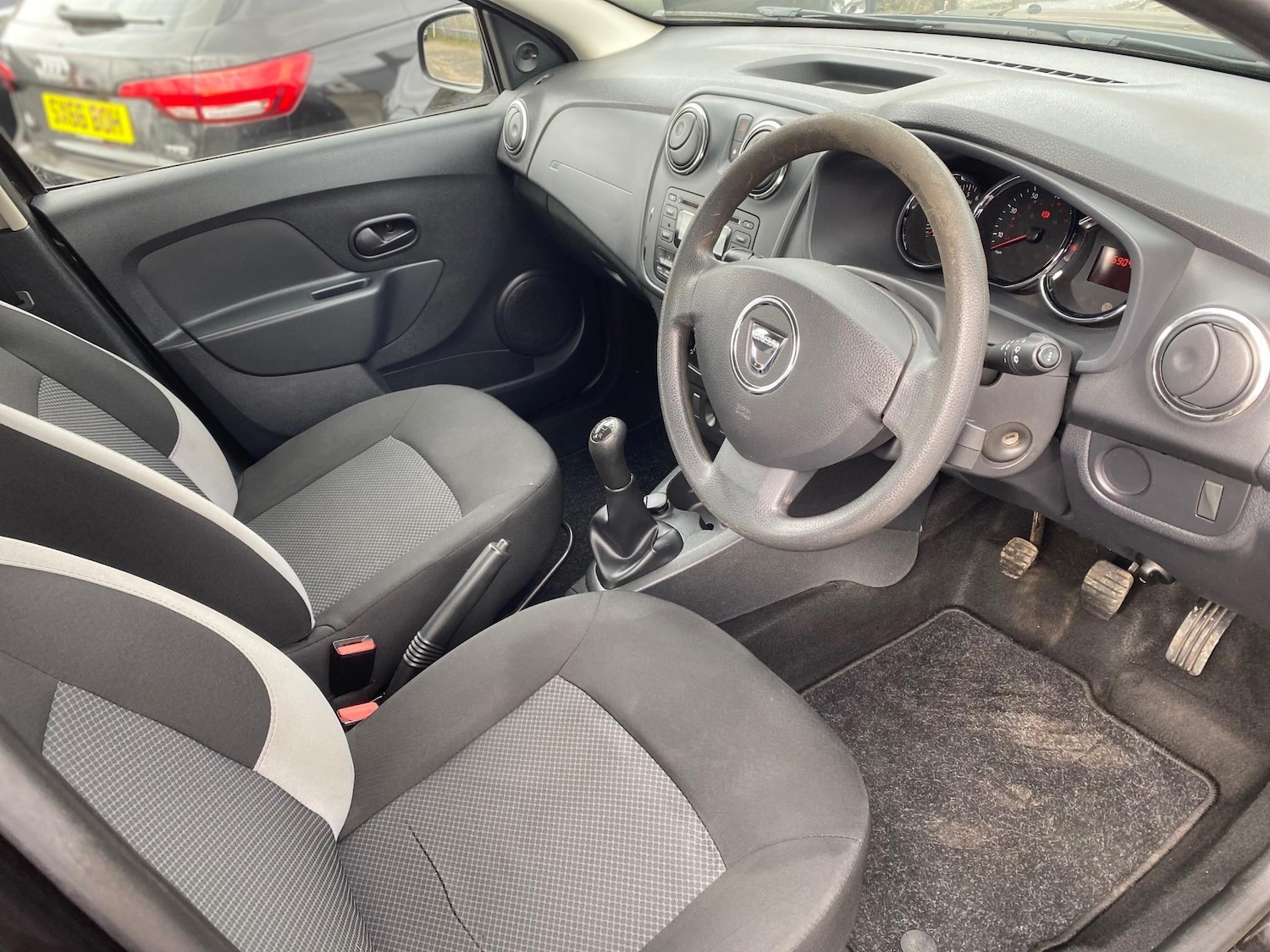 Used Dacia Sandero 2015 for sale - 77989484: Photo 13