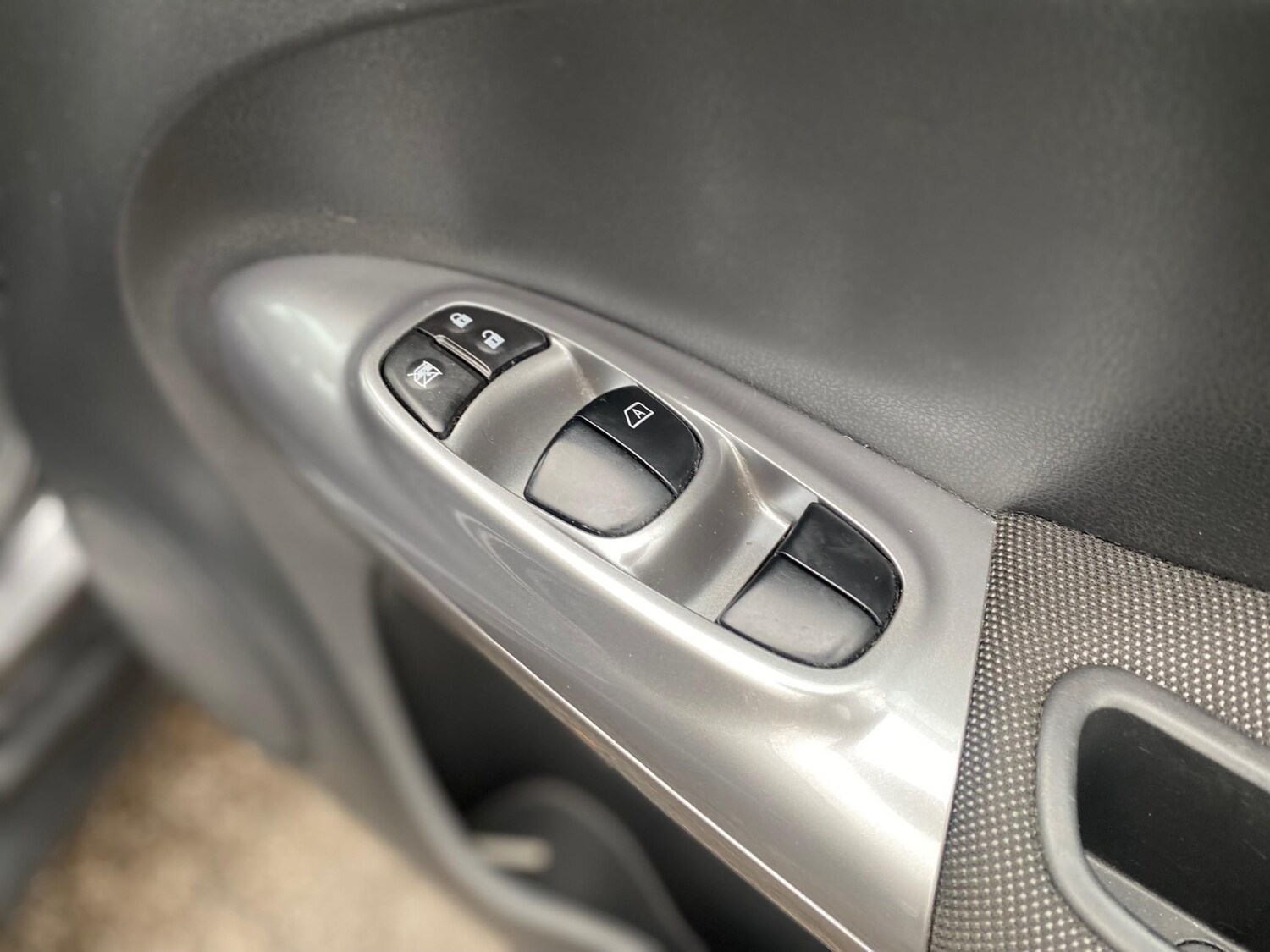 Used Nissan Juke 2011 for sale - 76495001: Photo 15