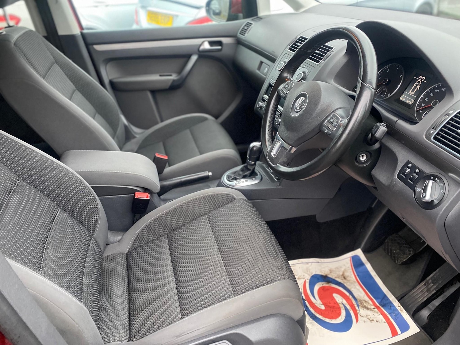 Used Volkswagen Touran 2012 for sale - 77037071: Photo 17