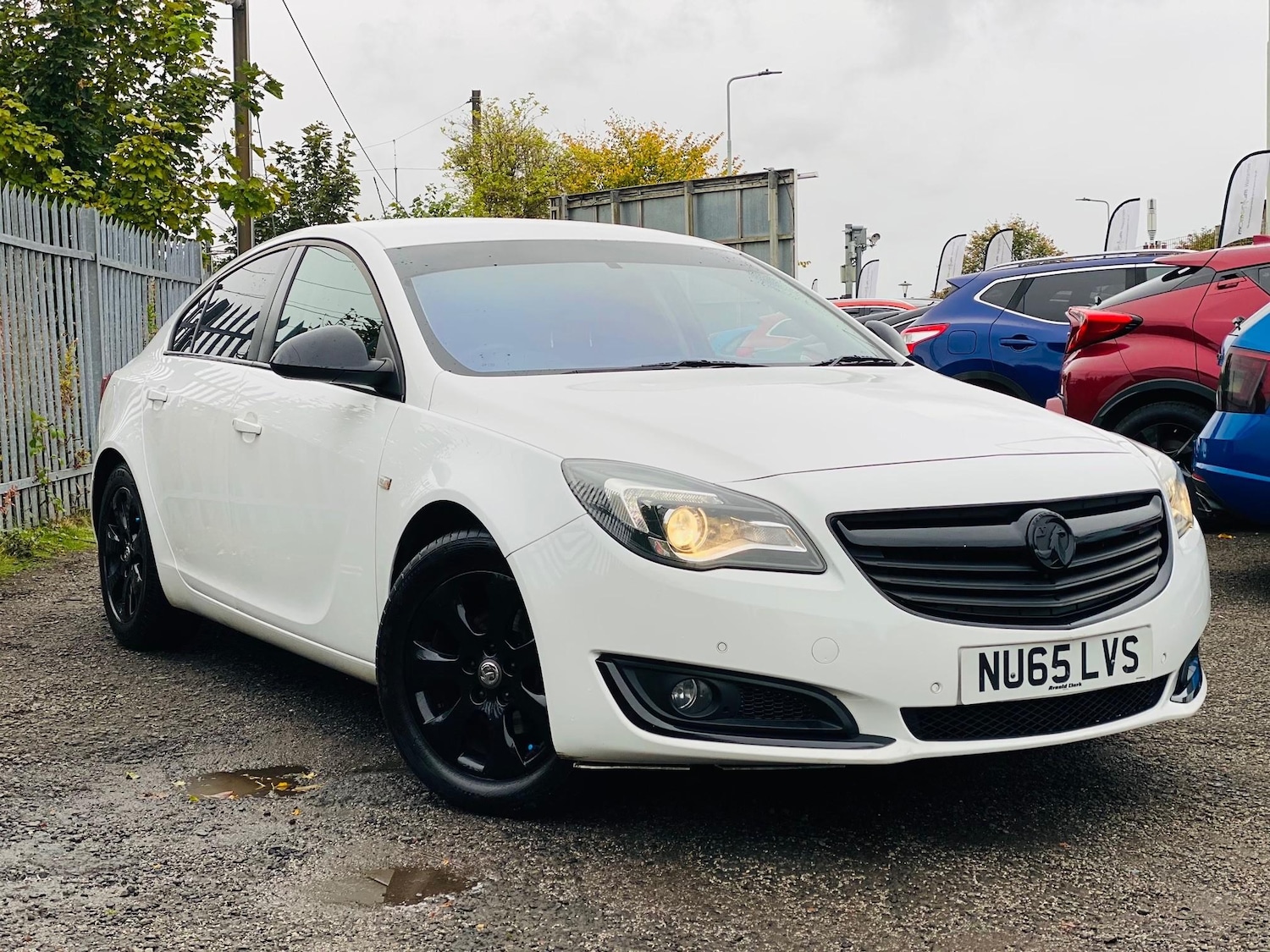 Used Vauxhall Insignia 2015 for sale - 76162438: Photo 1