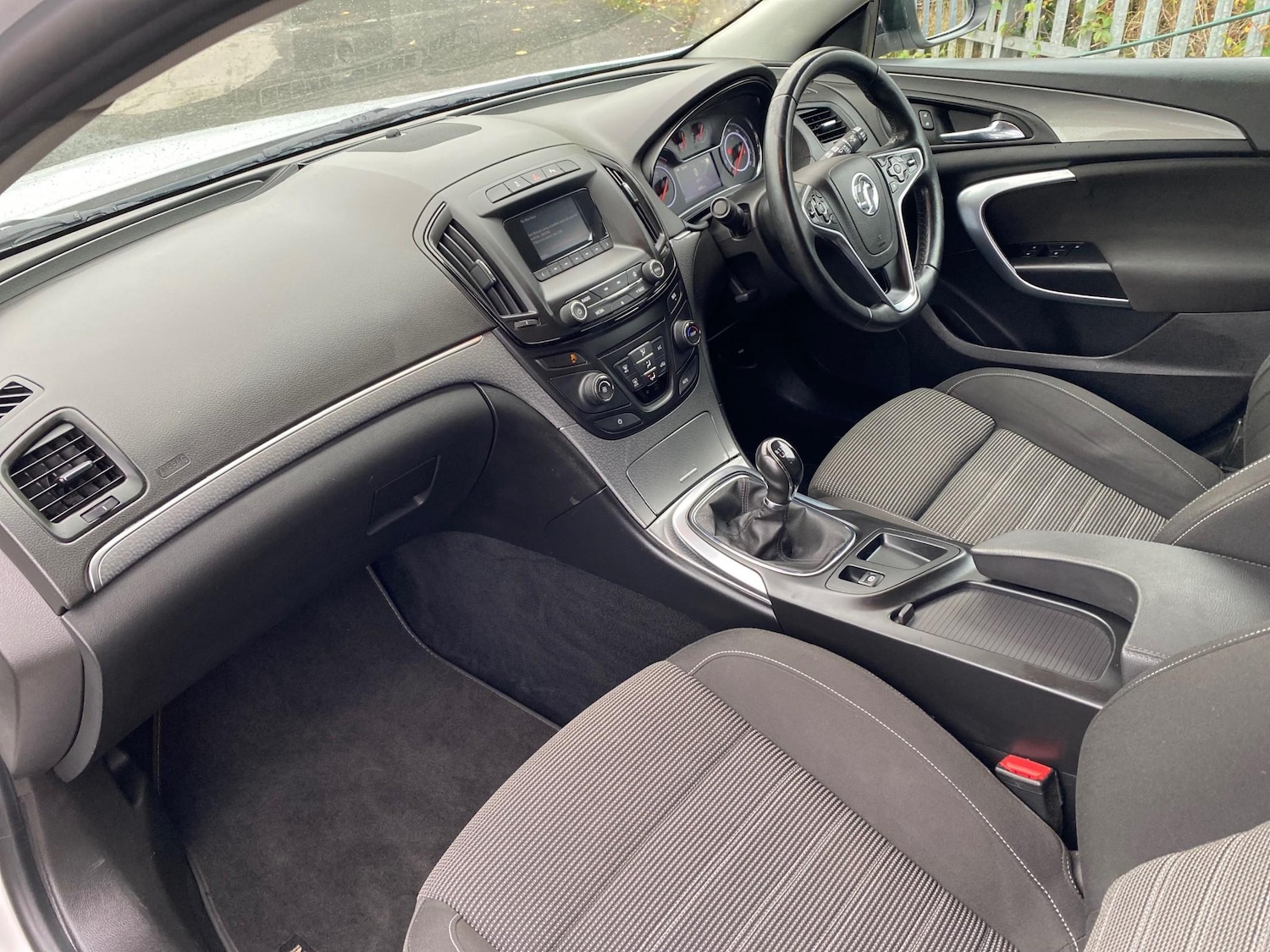 Used Vauxhall Insignia 2015 for sale - 76162438: Photo 6