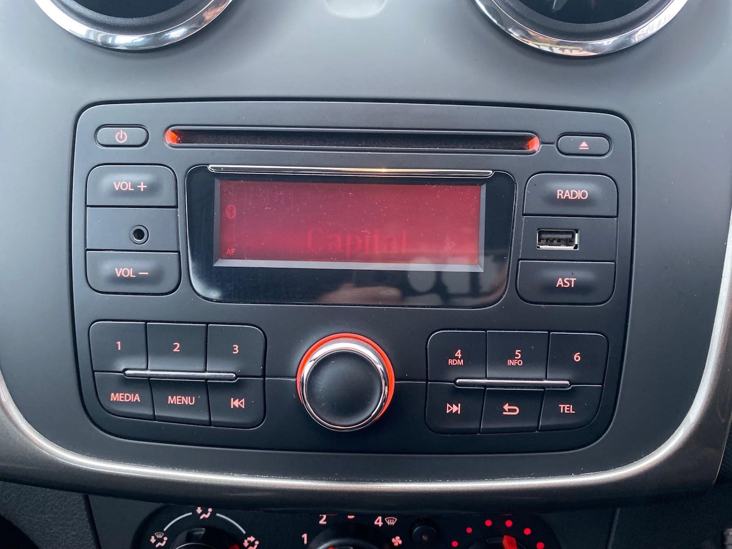 Used Dacia Sandero Stepway 2015 for sale - 77236008: Photo 19