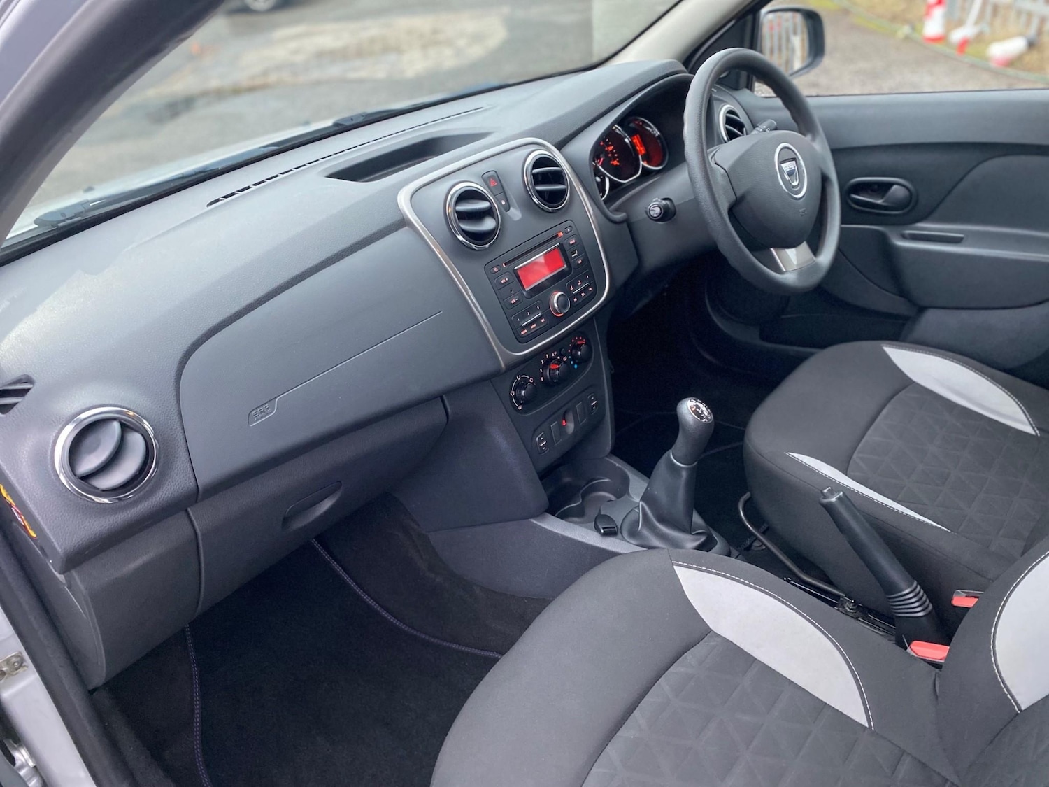 Used Dacia Sandero Stepway 2015 for sale - 77236008: Photo 5