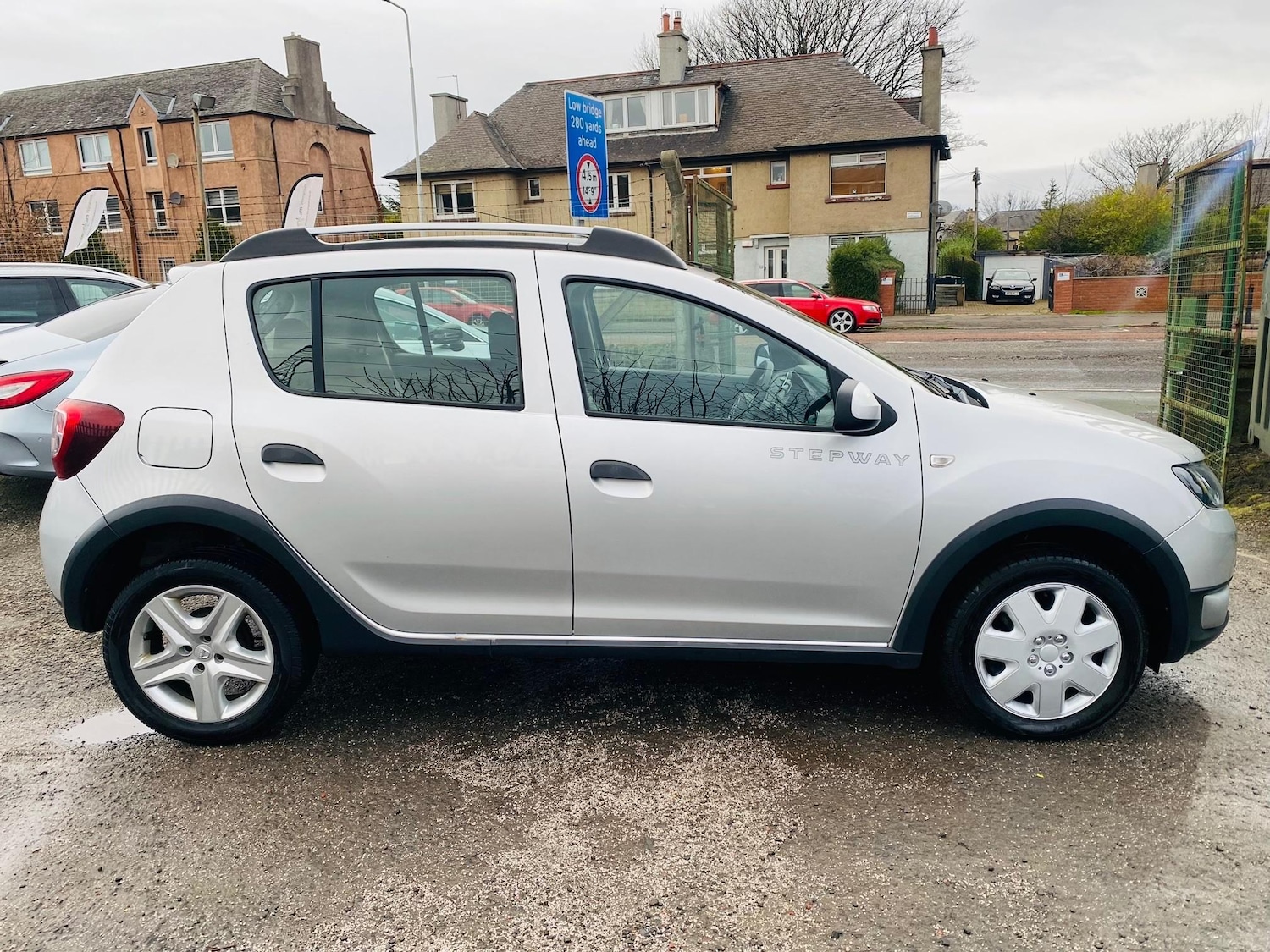 Used Dacia Sandero Stepway 2015 for sale - 77236008: Photo 9