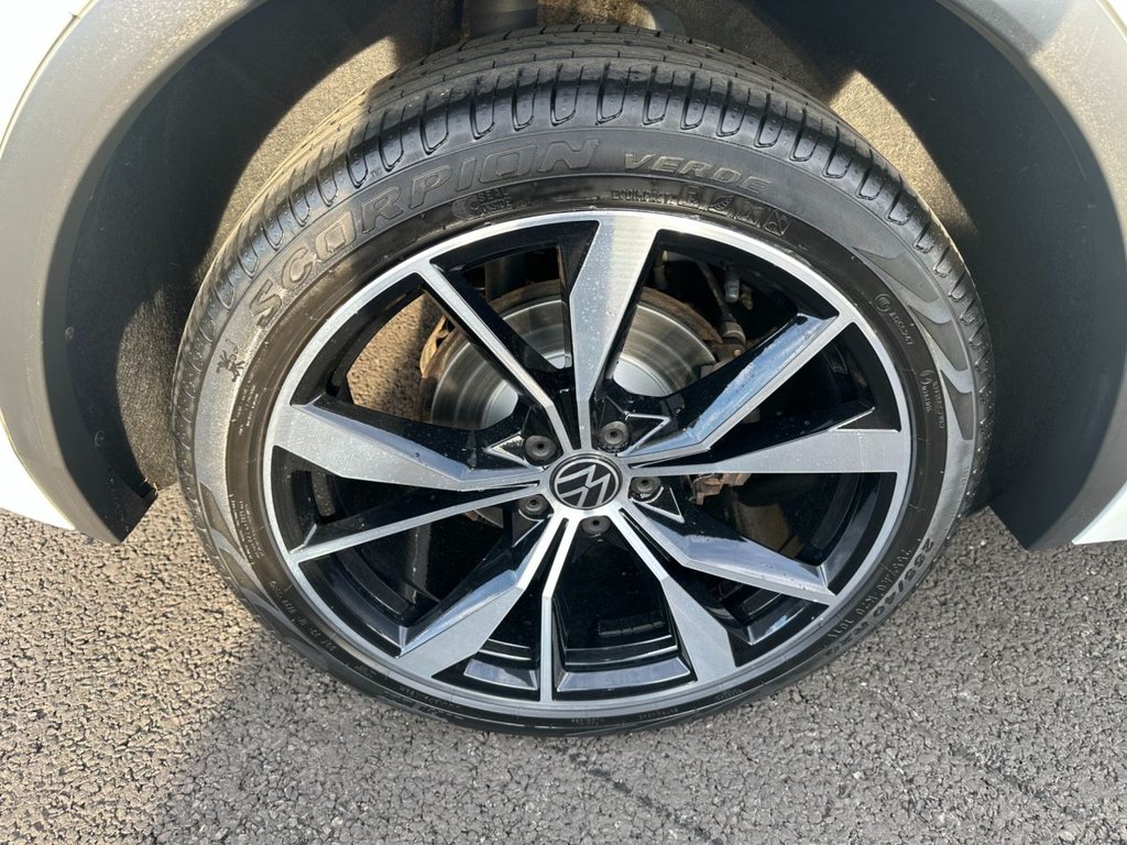 Used Volkswagen Tiguan 2020 for sale - 76173158: Photo 36