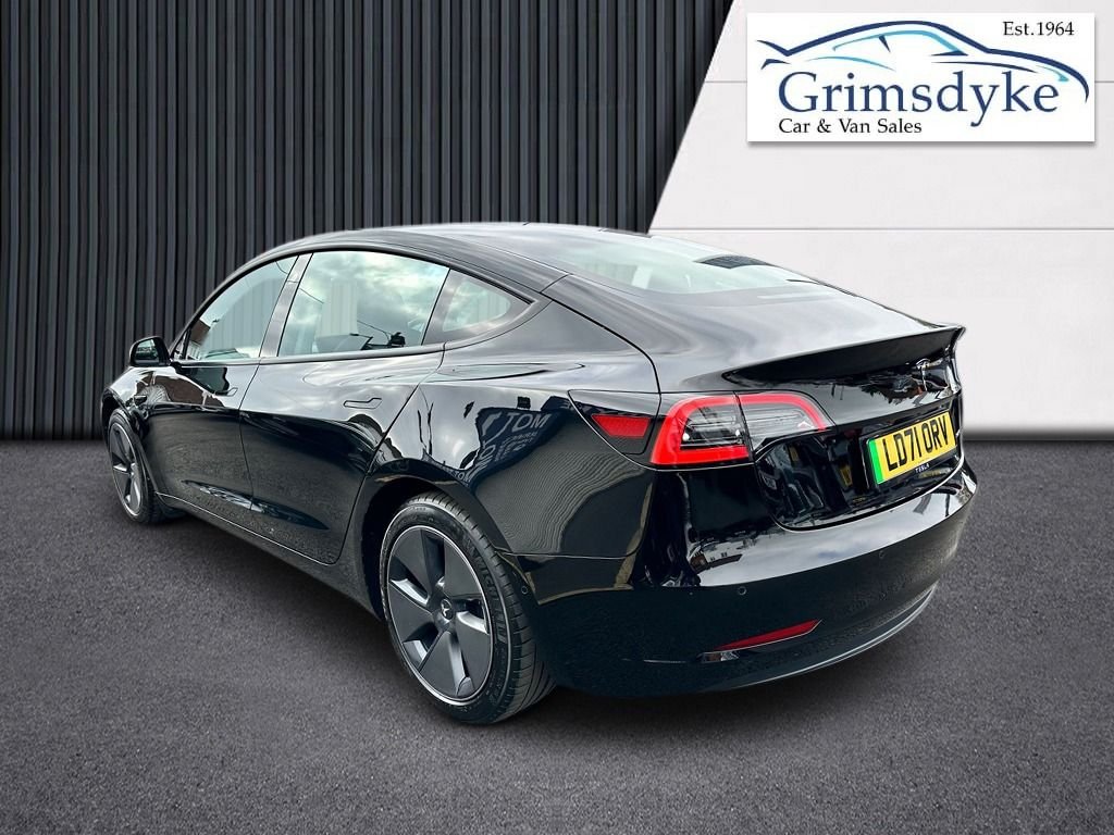 Used Tesla Model 3 2021 for sale - 76591140: Photo 2