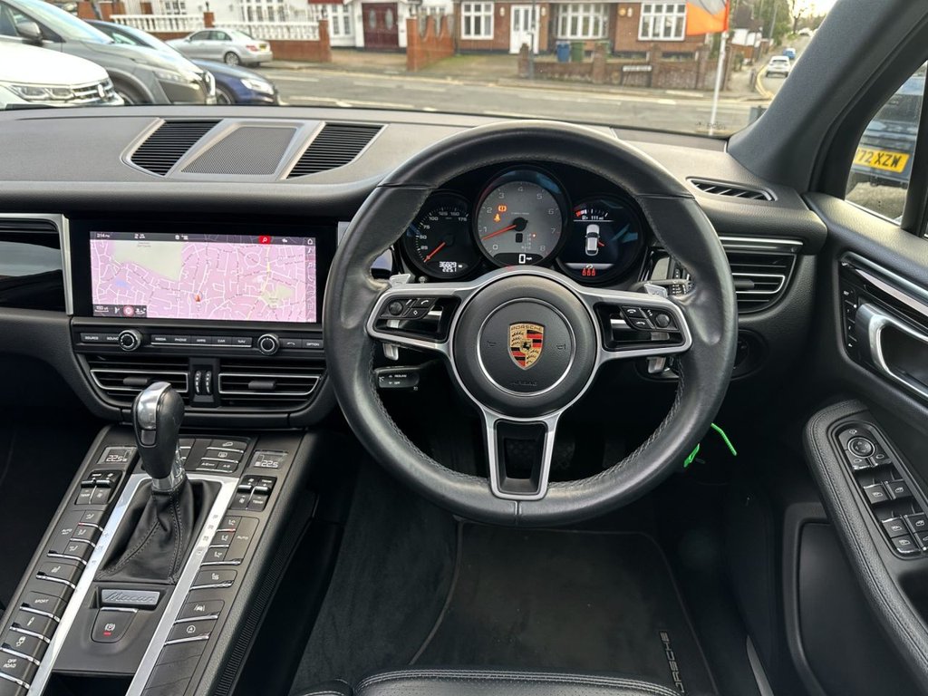 Used Porsche Macan 2020 for sale - 76901157: Photo 17