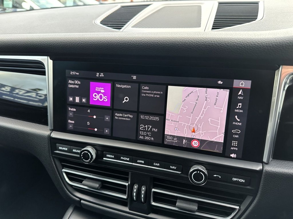 Used Porsche Macan 2020 for sale - 76901157: Photo 25