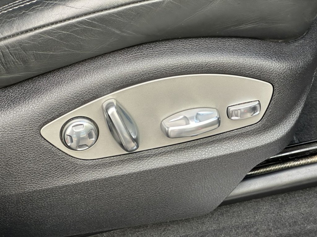 Used Porsche Macan 2020 for sale - 76901157: Photo 31