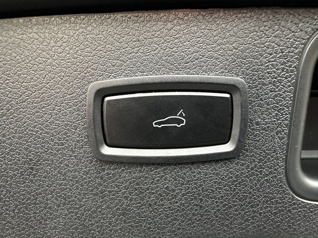 Used Porsche Macan 2020 for sale - 76901157: Photo 38