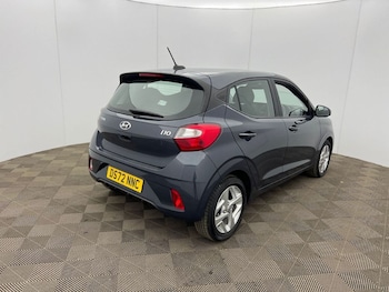Used Hyundai i10 2022 for sale - 76973753: Photo