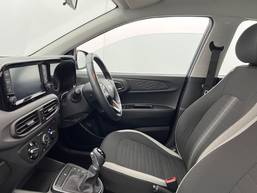 Used Hyundai i10 2022 for sale - 76973753: Photo 4