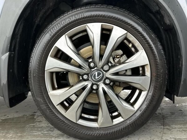 Used Lexus UX 2023 for sale - 76280239: Photo 4
