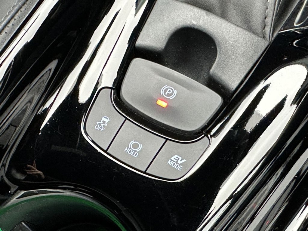 Used Toyota C-HR 2022 for sale - 76848147: Photo 24