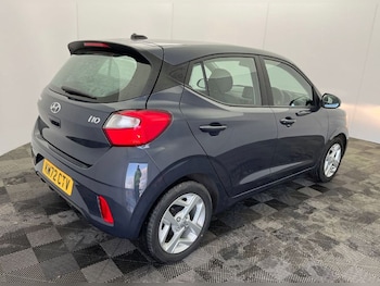 Used Hyundai i10 2023 for sale - 77369582: Photo