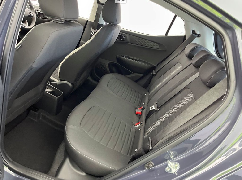 Used Hyundai i10 2023 for sale - 77369582: Photo 6