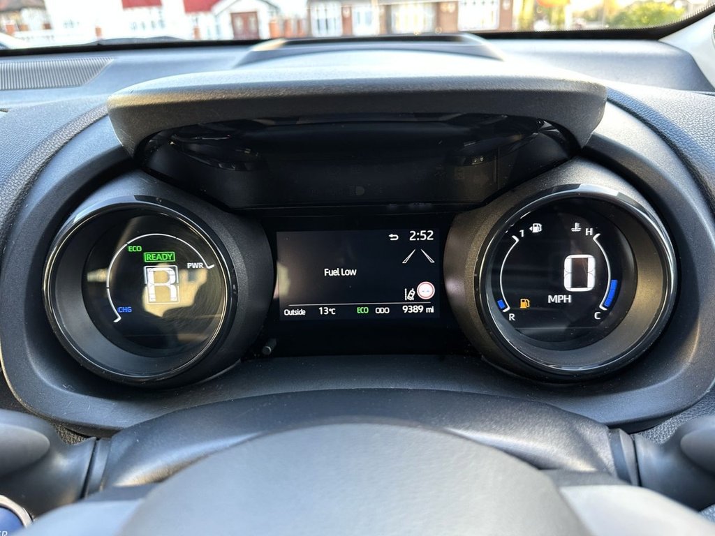 Used Mazda Mazda2 HYBRID 2023 for sale - 76901072: Photo 18