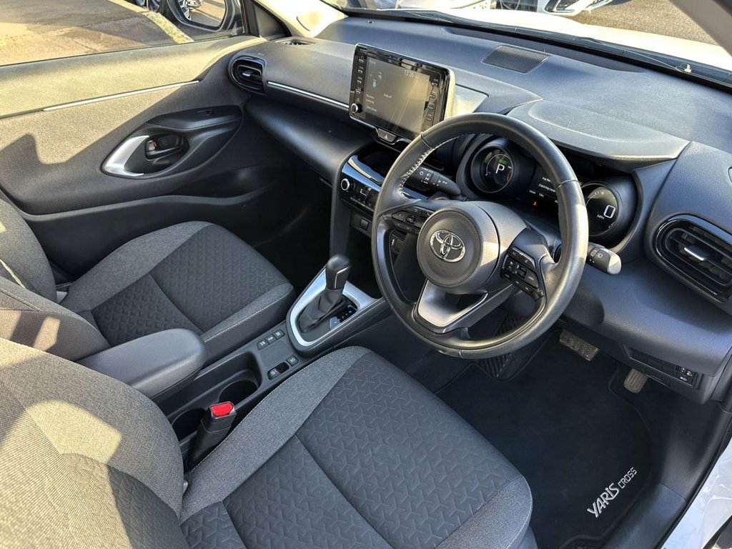 Used Toyota Yaris Cross 2023 for sale - 76923827: Photo 12