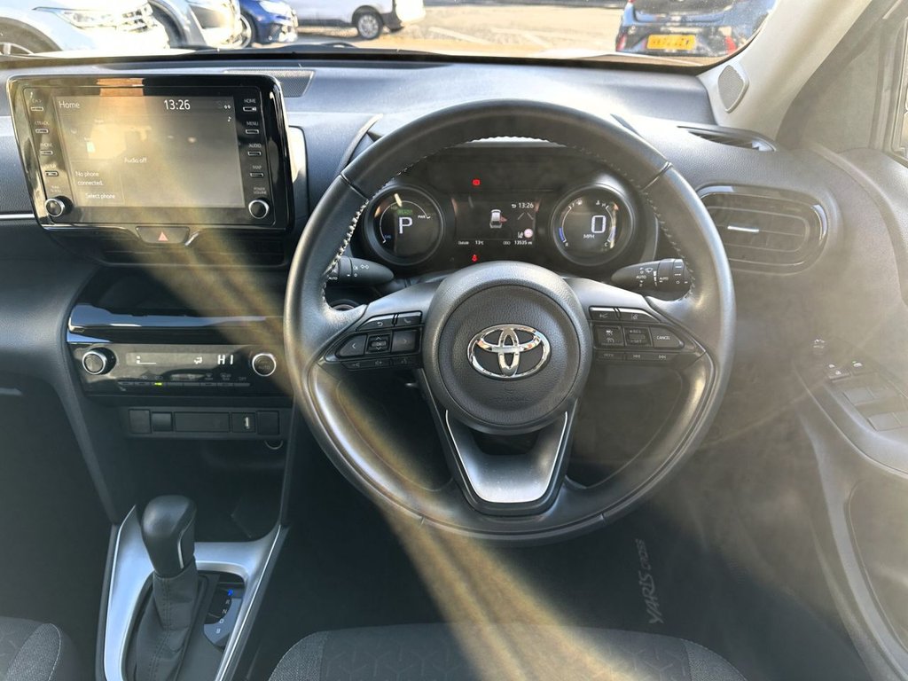 Used Toyota Yaris Cross 2023 for sale - 76923827: Photo 15