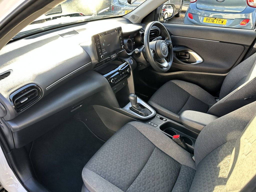 Used Toyota Yaris Cross 2023 for sale - 76923827: Photo 24