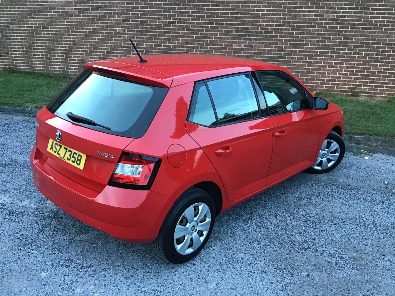 Used Skoda Fabia 2017 for sale - 76527661: Photo 2