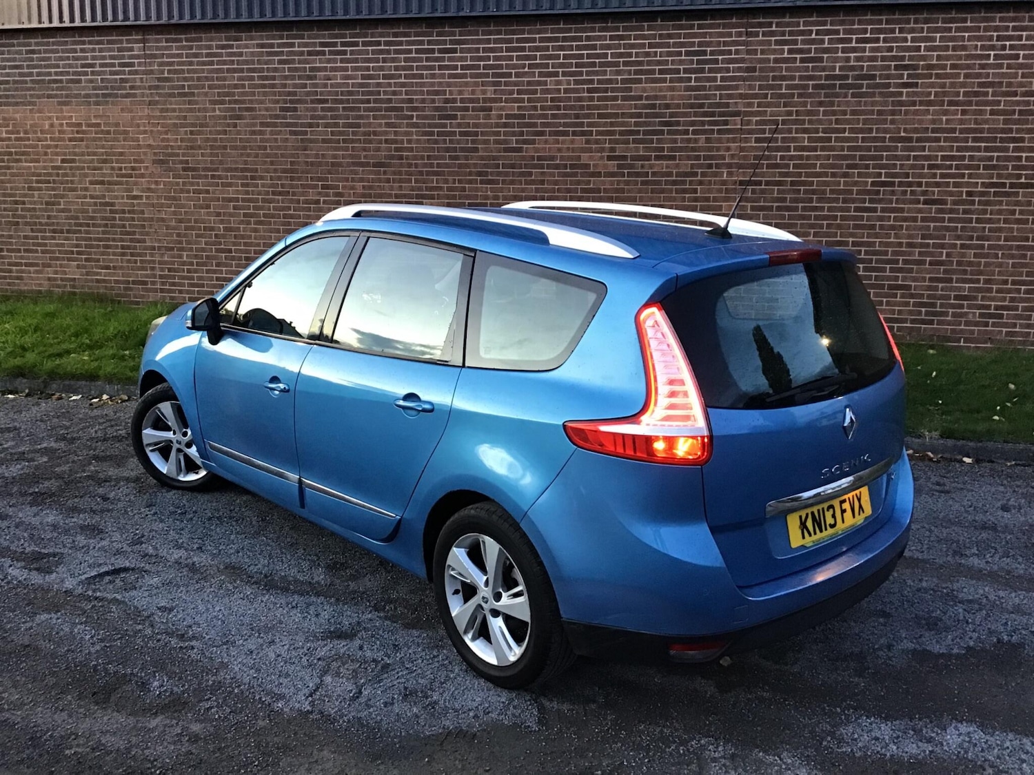 Used Renault Grand Scenic 2013 for sale - 76388774: Photo 17