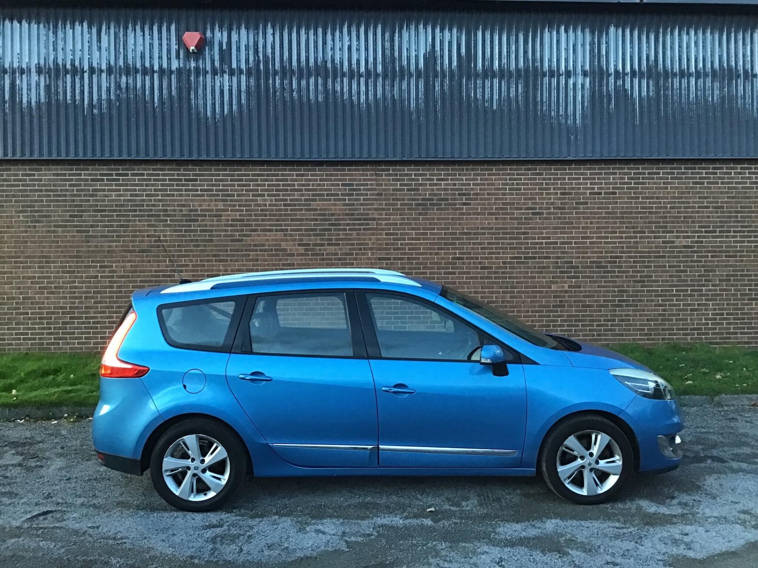 Used Renault Grand Scenic 2013 for sale - 76388774: Photo 24