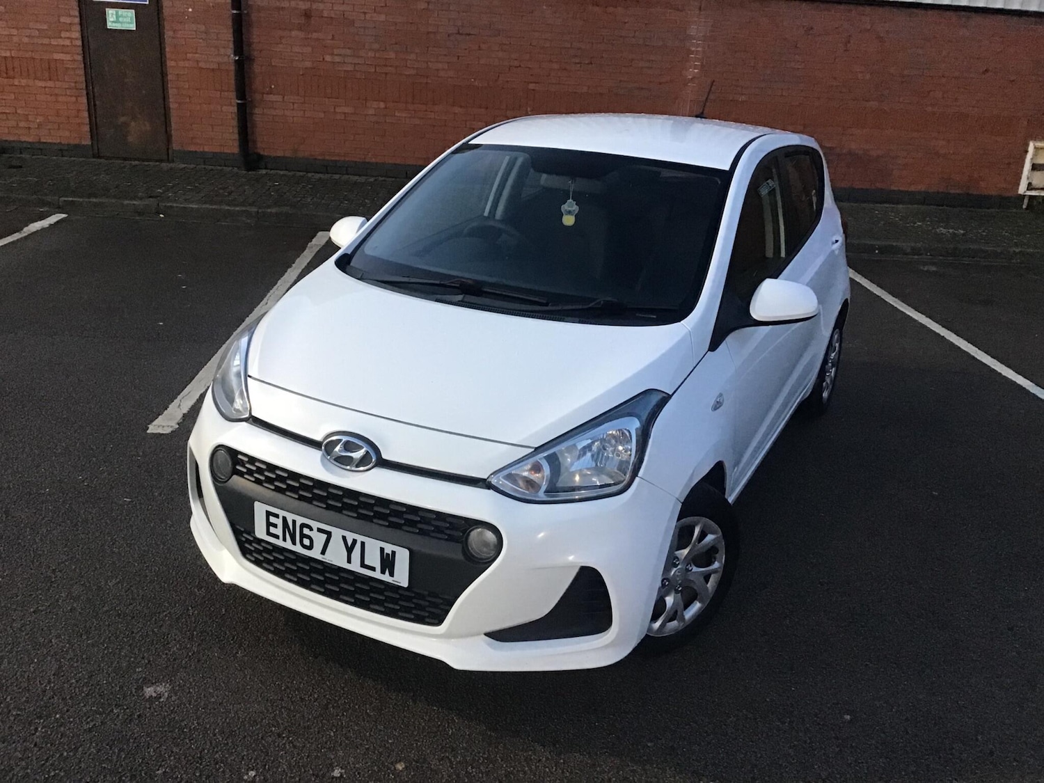 Used Hyundai i10 2018 for sale - 76865838: Photo 12