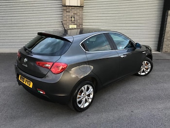Used Alfa Romeo Giulietta 2010 for sale - 75732355: Photo