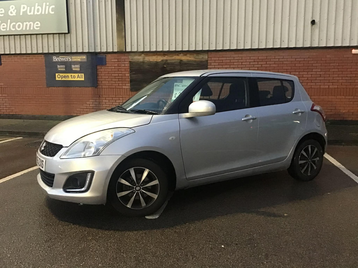 Used Suzuki Swift 2015 for sale - 76936100: Photo 10