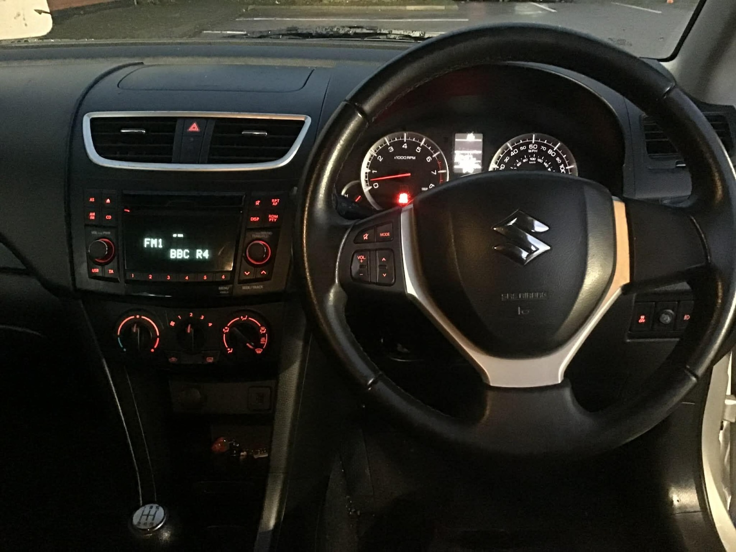 Used Suzuki Swift 2015 for sale - 76936100: Photo 21