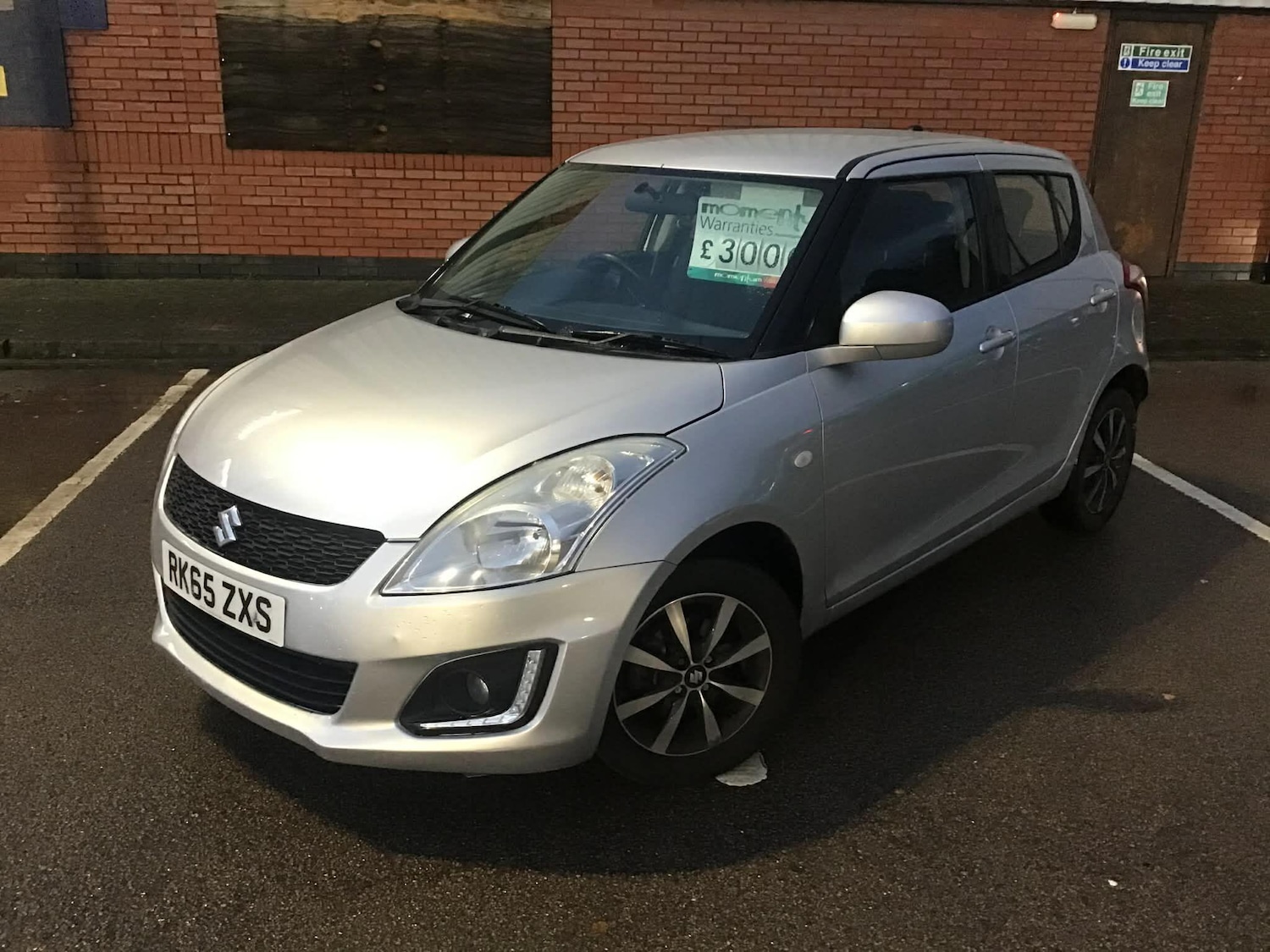 Used Suzuki Swift 2015 for sale - 76936100: Photo 24
