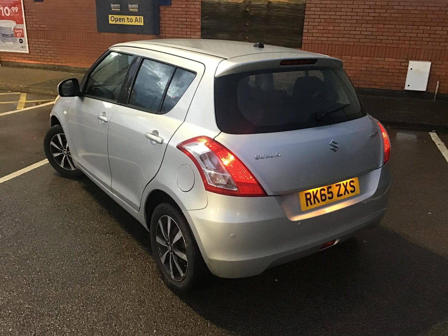 Used Suzuki Swift 2015 for sale - 76936100: Photo 27