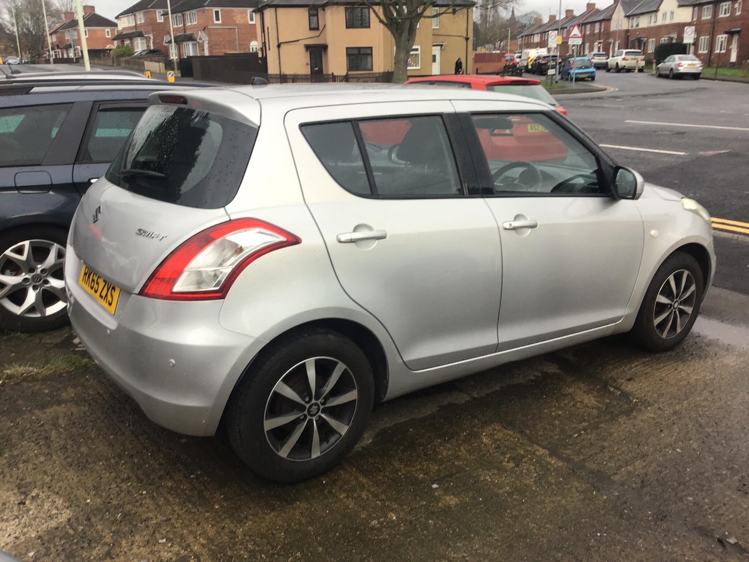 Used Suzuki Swift 2015 for sale - 76936100: Photo 4