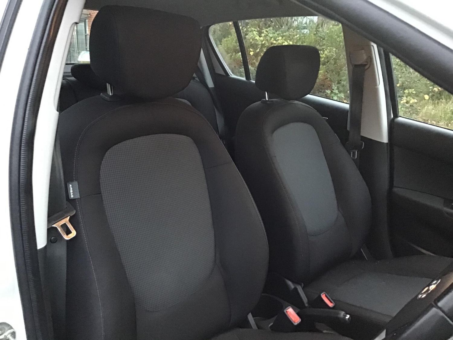 Used Hyundai i20 2014 for sale - 76573017: Photo 17