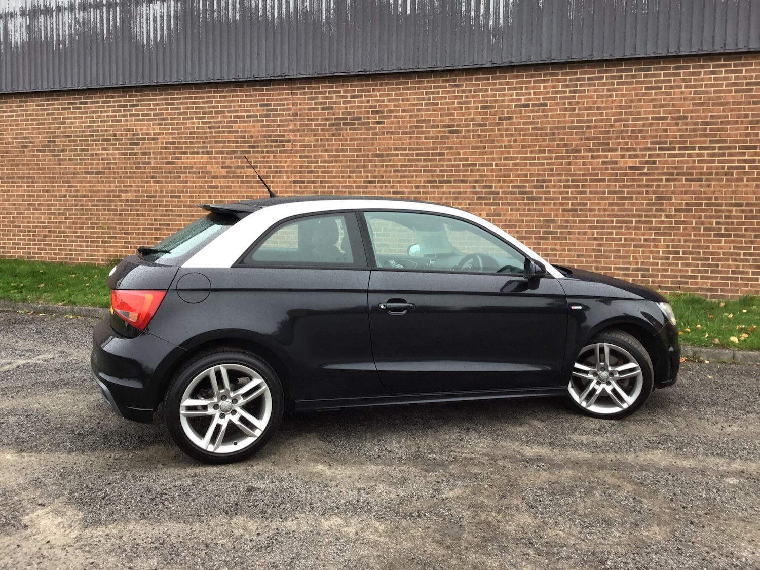 Used Audi A1 2011 for sale - 76388572: Photo 26