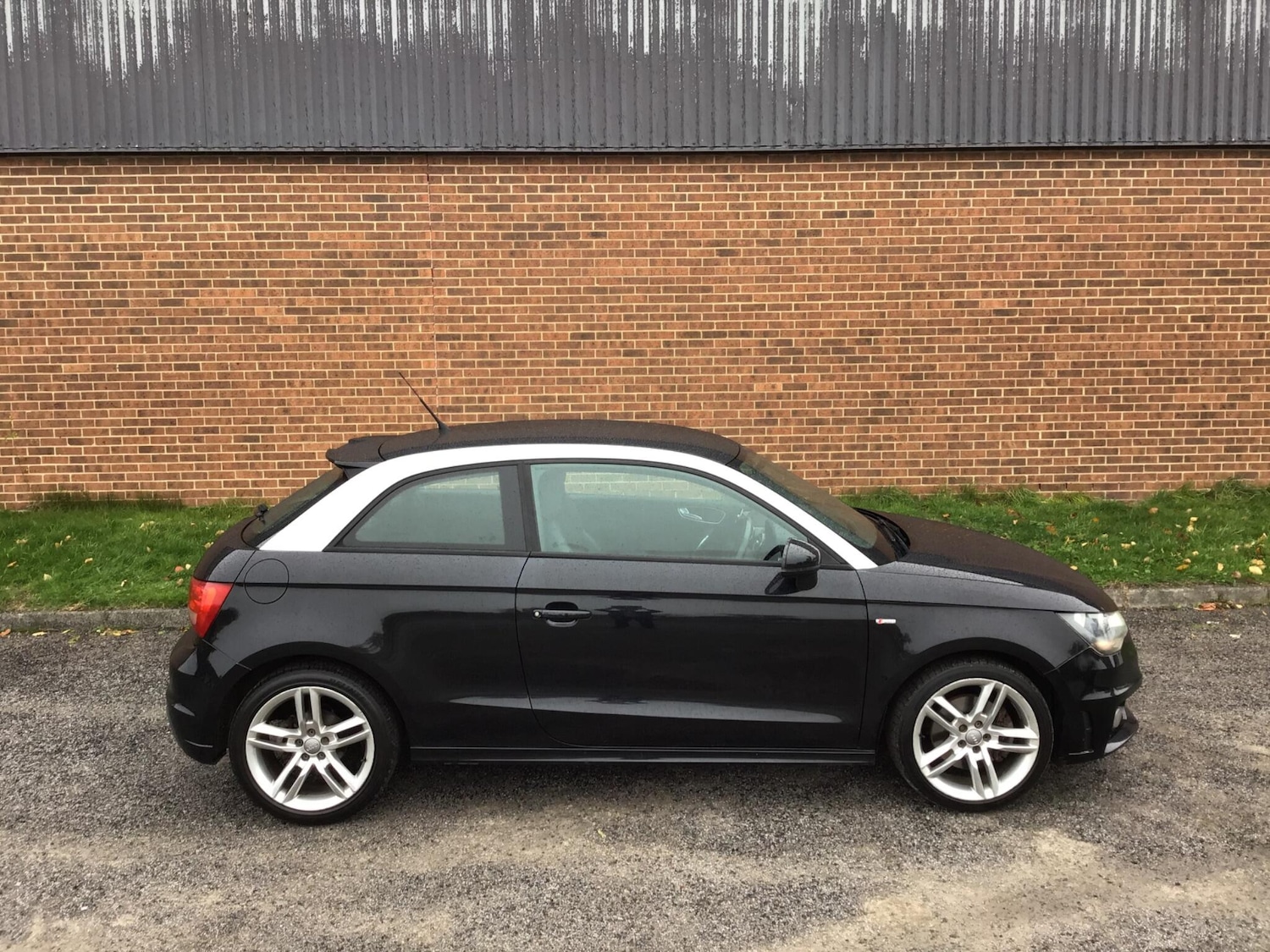Used Audi A1 2011 for sale - 76388572: Photo 27