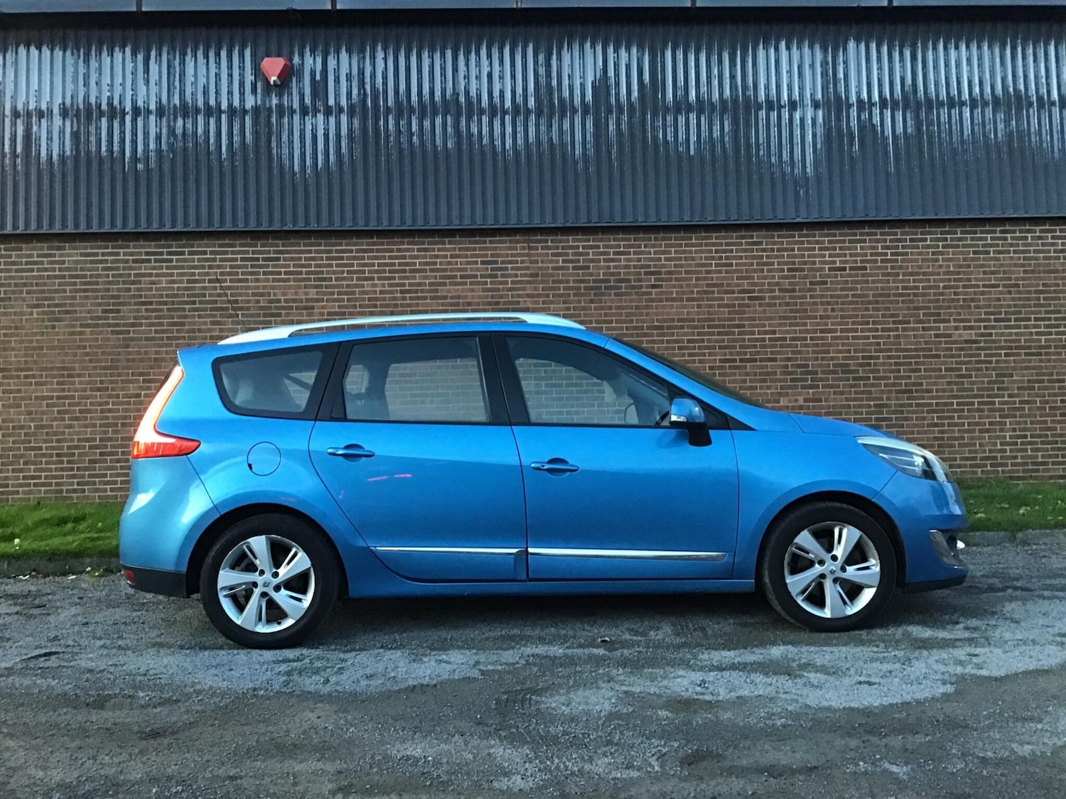 Used Renault Grand Scenic 2013 for sale - 76996005: Photo 25