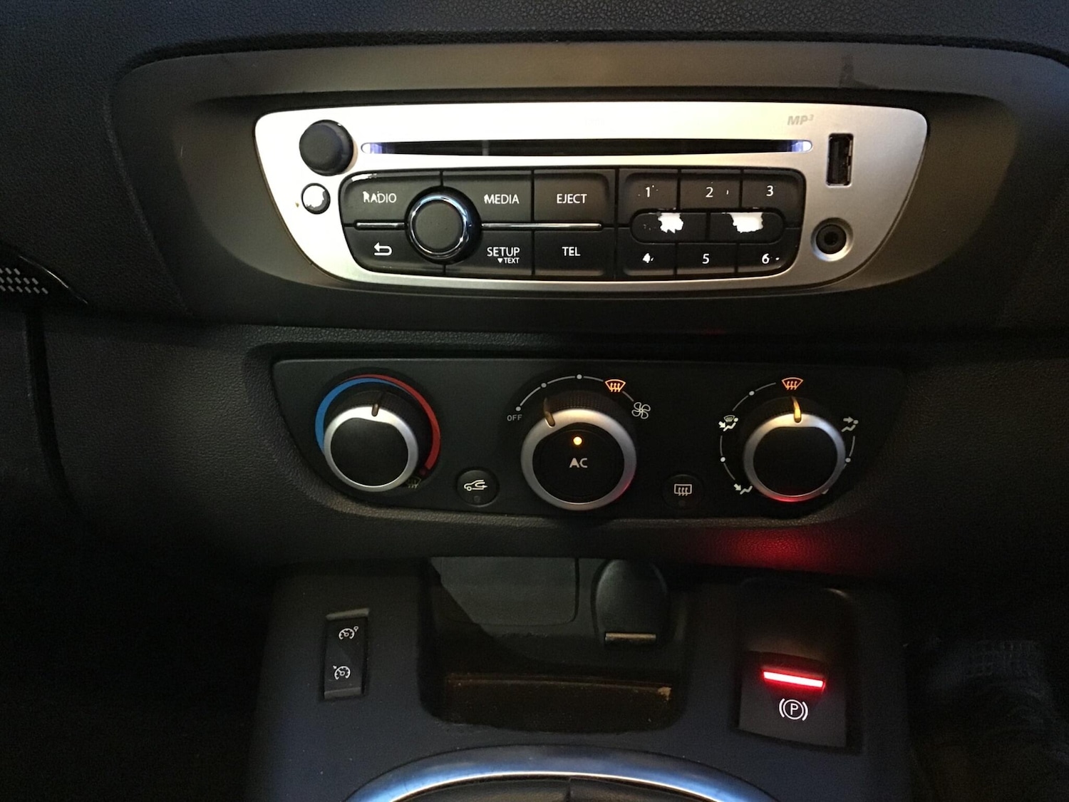 Used Renault Grand Scenic 2013 for sale - 76996005: Photo 46