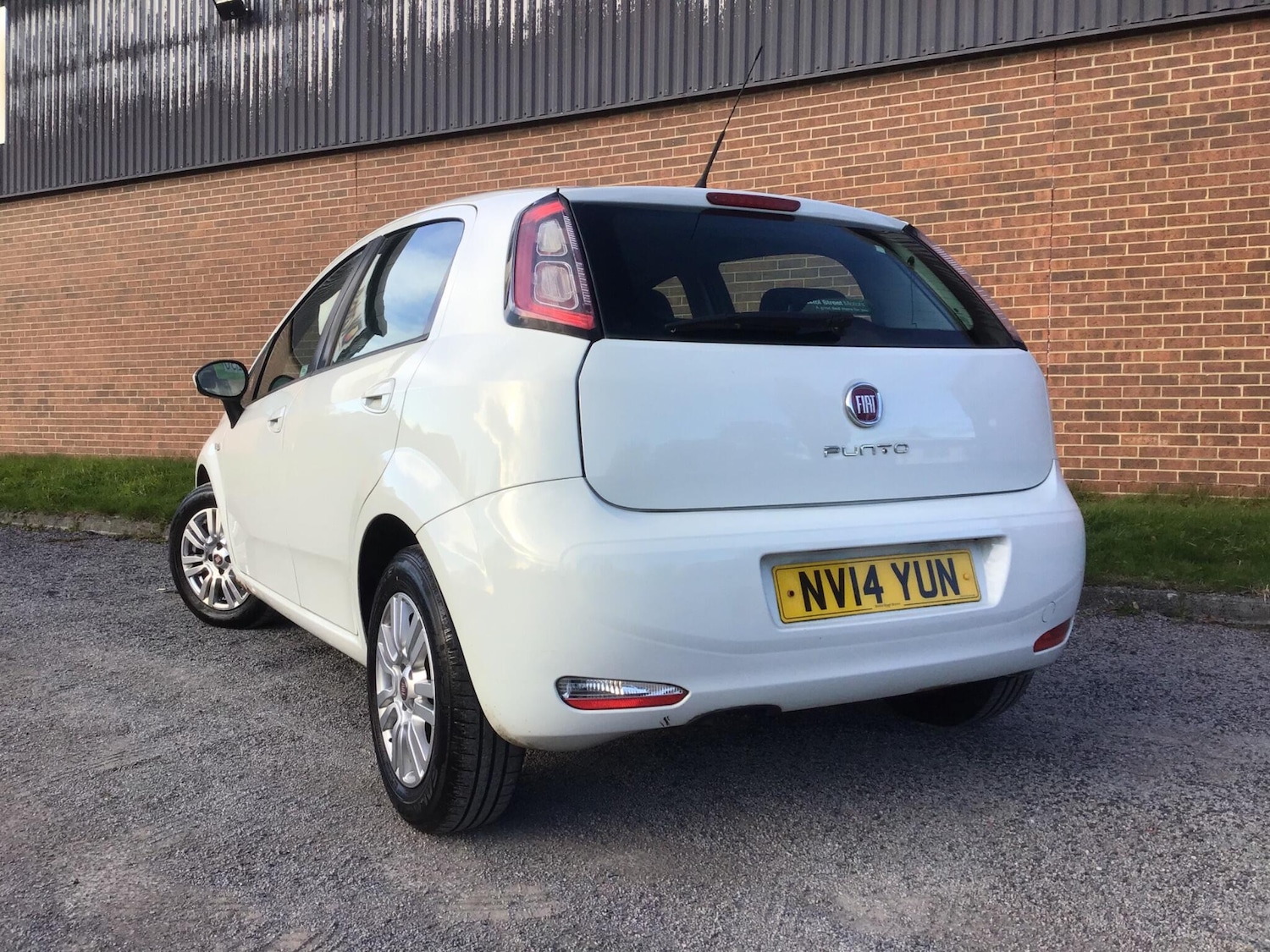 Used Fiat Punto 2014 for sale - 76446805: Photo 15