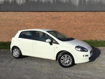 Used Fiat Punto 2014 for sale - 76446805: Photo