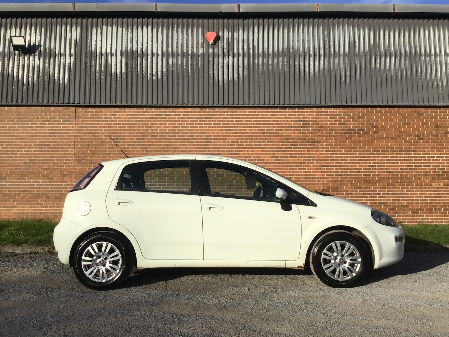 Used Fiat Punto 2014 for sale - 76446805: Photo 22
