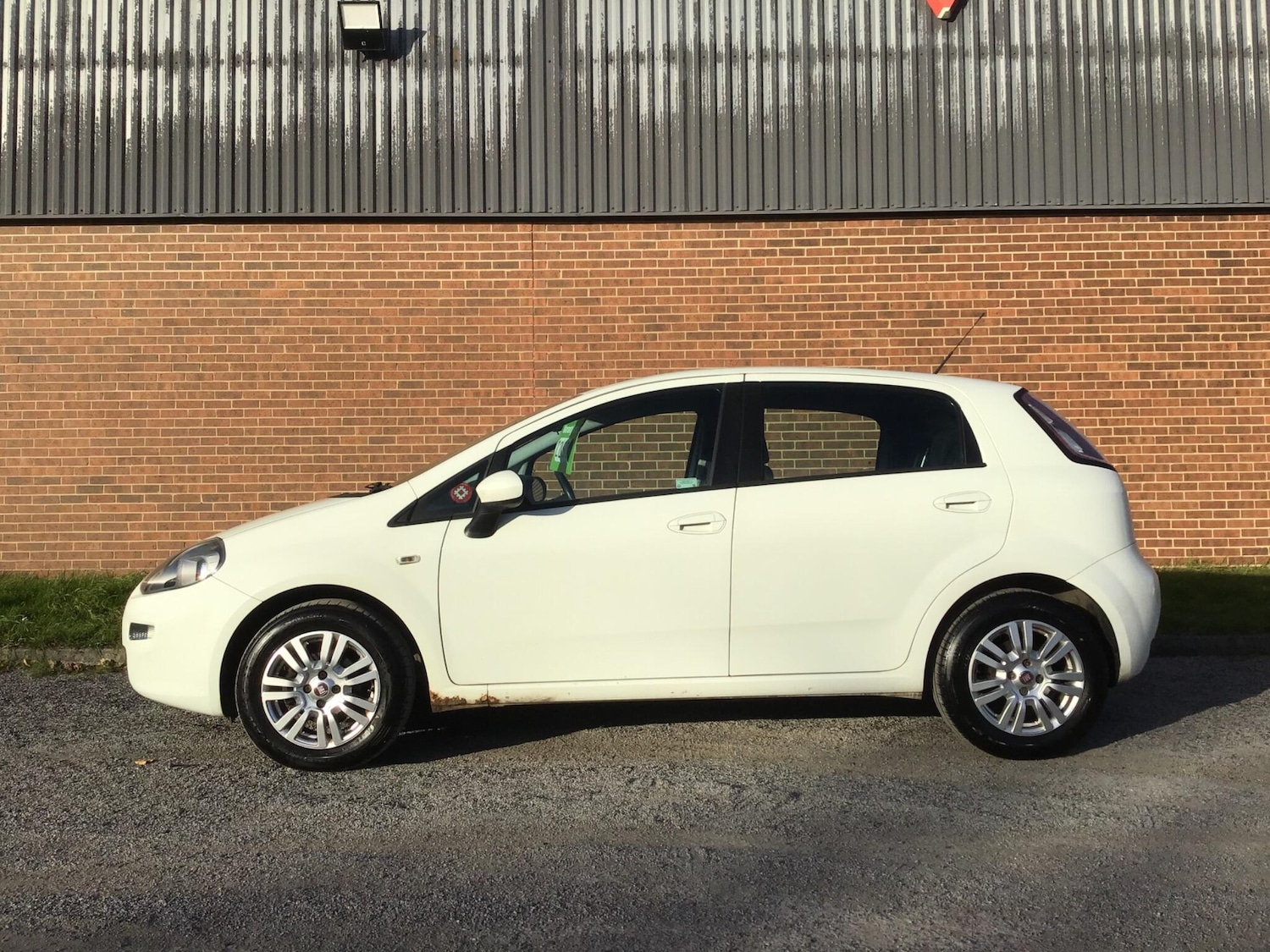 Used Fiat Punto 2014 for sale - 76446805: Photo 38