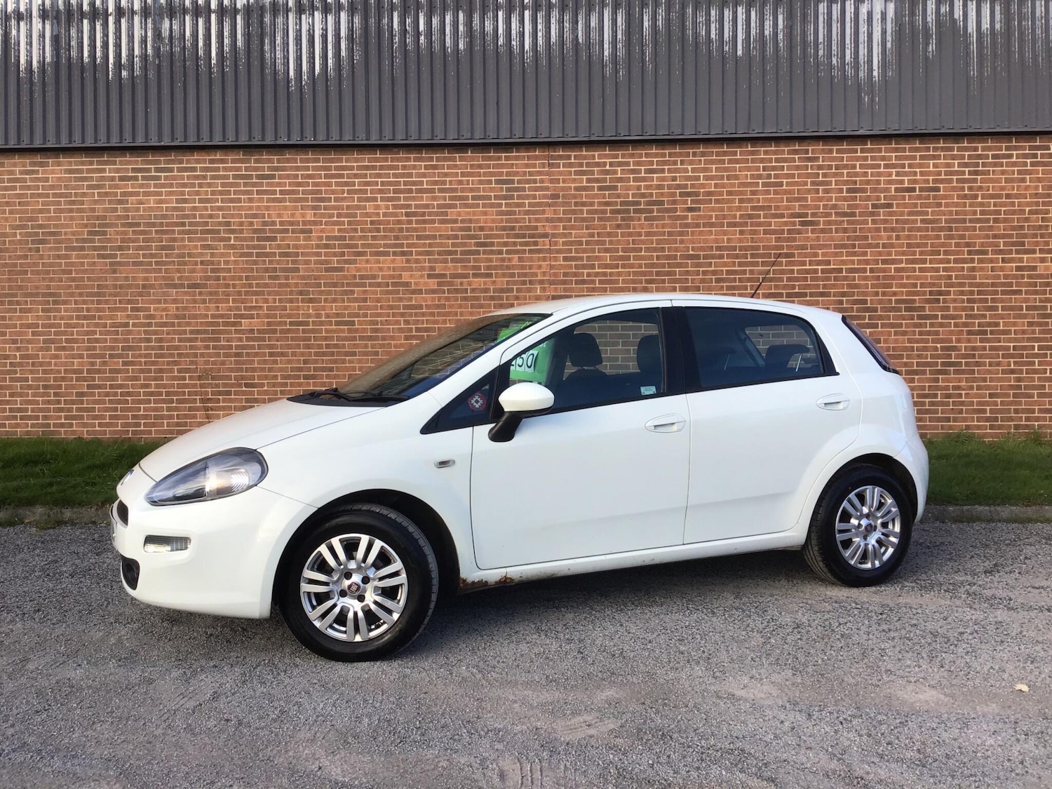 Used Fiat Punto 2014 for sale - 76446805: Photo 4