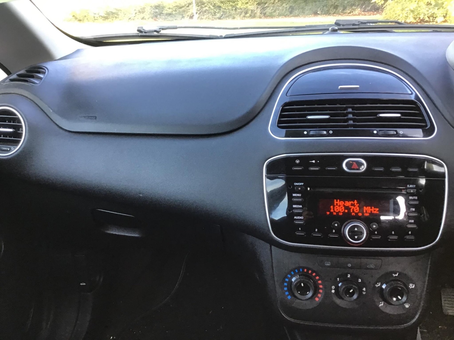 Used Fiat Punto 2014 for sale - 76446805: Photo 40