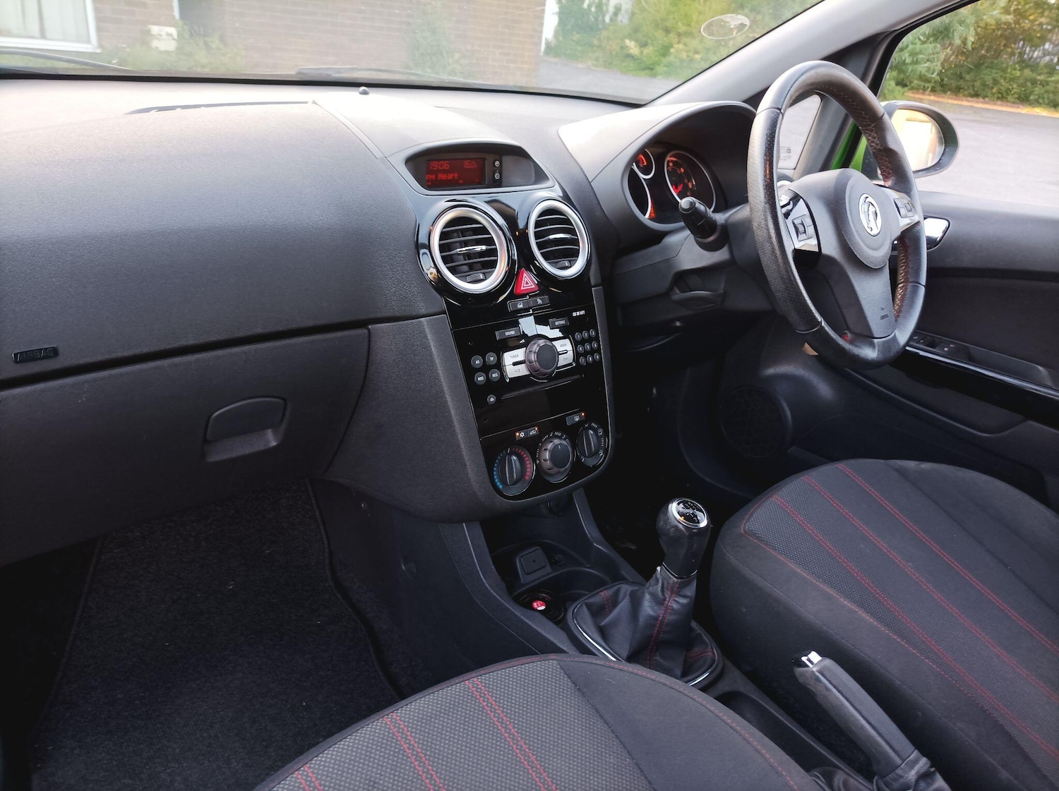 Used Vauxhall Corsa 2012 for sale - 76084935: Photo 28