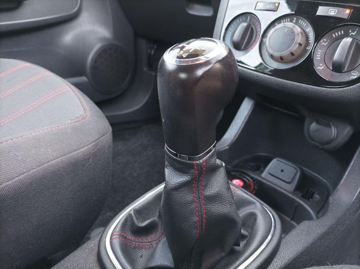 Used Vauxhall Corsa 2012 for sale - 76084935: Photo 29