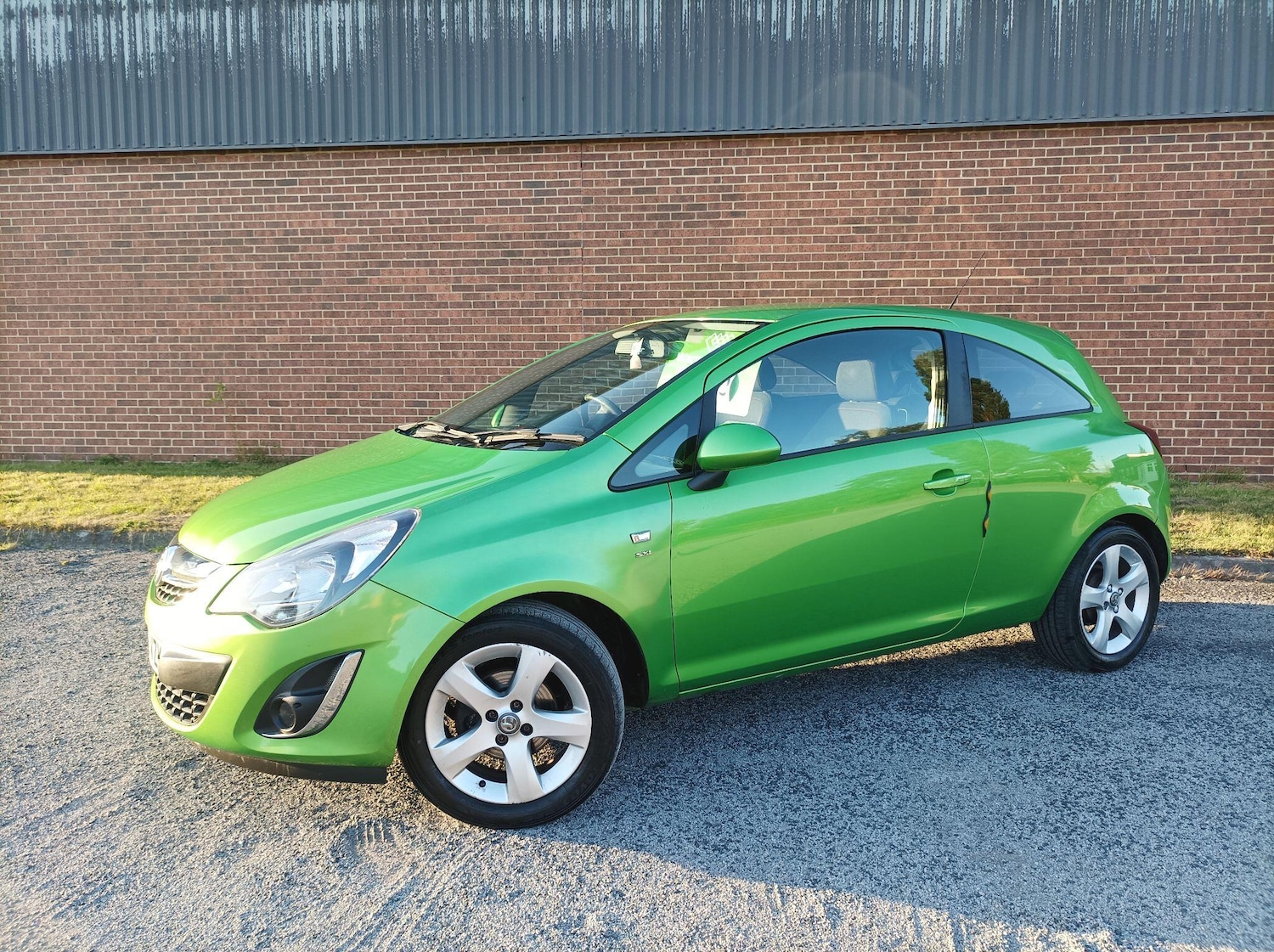 Used Vauxhall Corsa 2012 for sale - 76084935: Photo 4